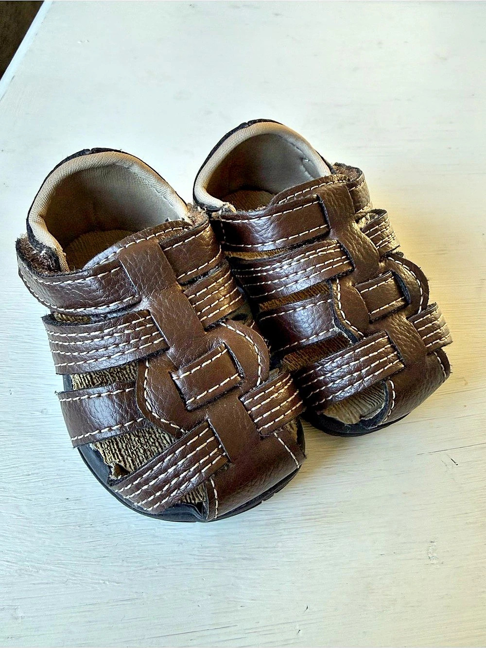 Kids Brown Sandals Like New